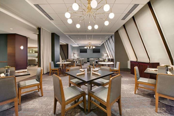 Dining 42 of 76